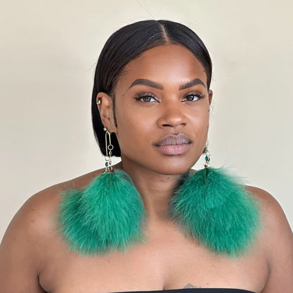 ELEGANCE GREEN - Green Feather Earrings