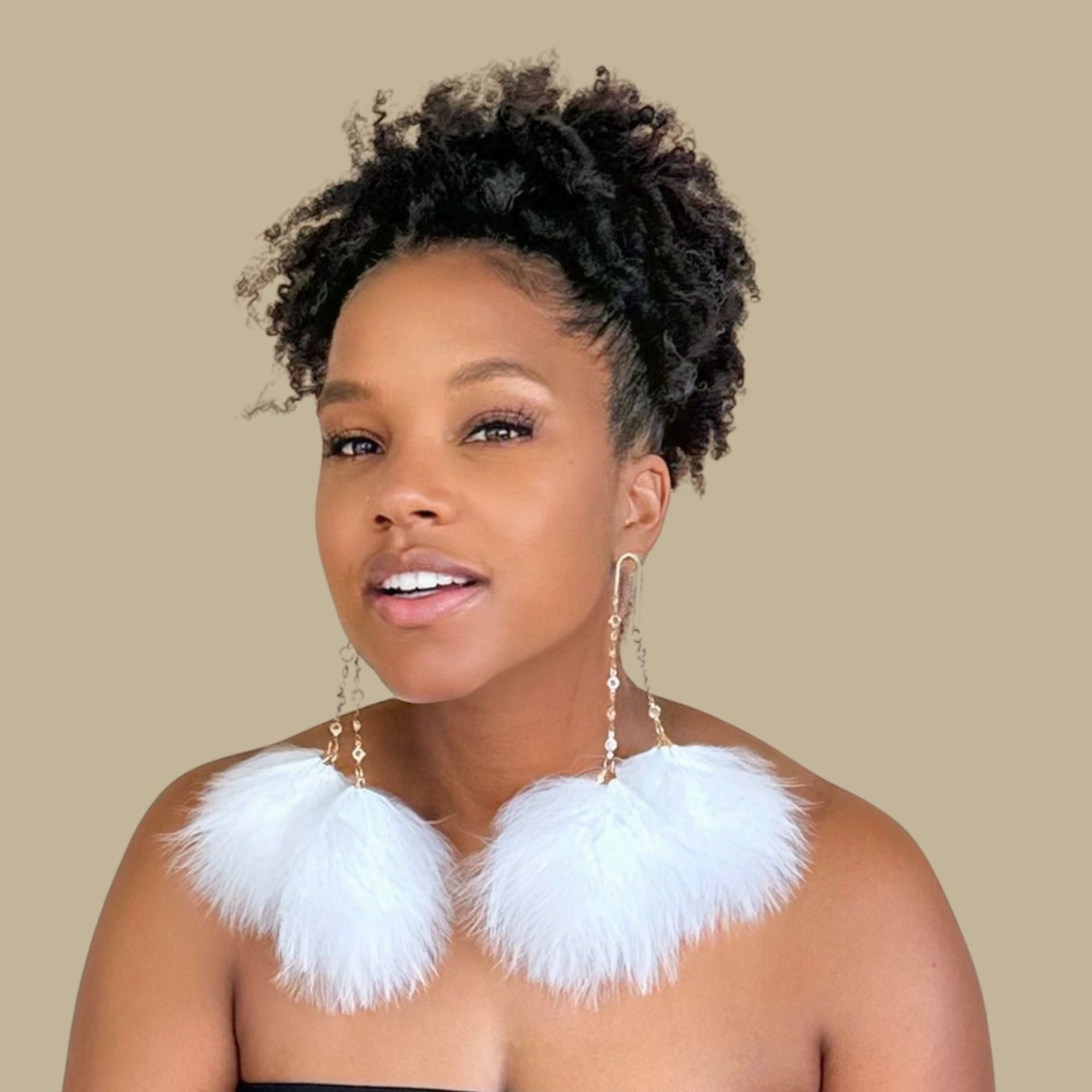 ELEGANCE WHITE - White Feather Earrings